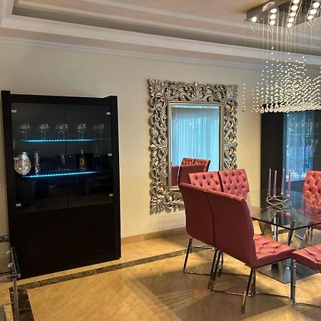 El Embrujo De Banus Es Lujo, Tranquilidad Y Prestigio En Marbella Apartment Exterior photo
