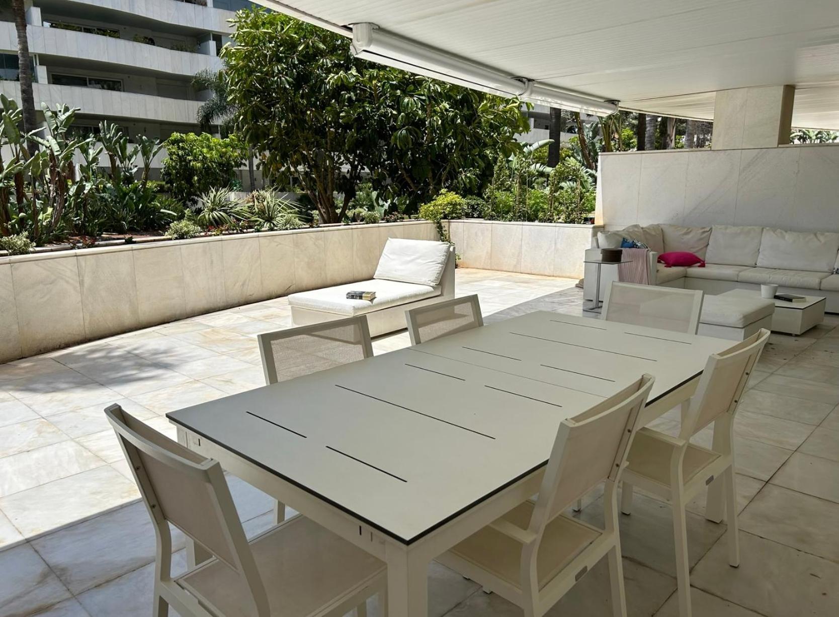 El Embrujo De Banus Es Lujo, Tranquilidad Y Prestigio En Marbella Apartment Exterior photo