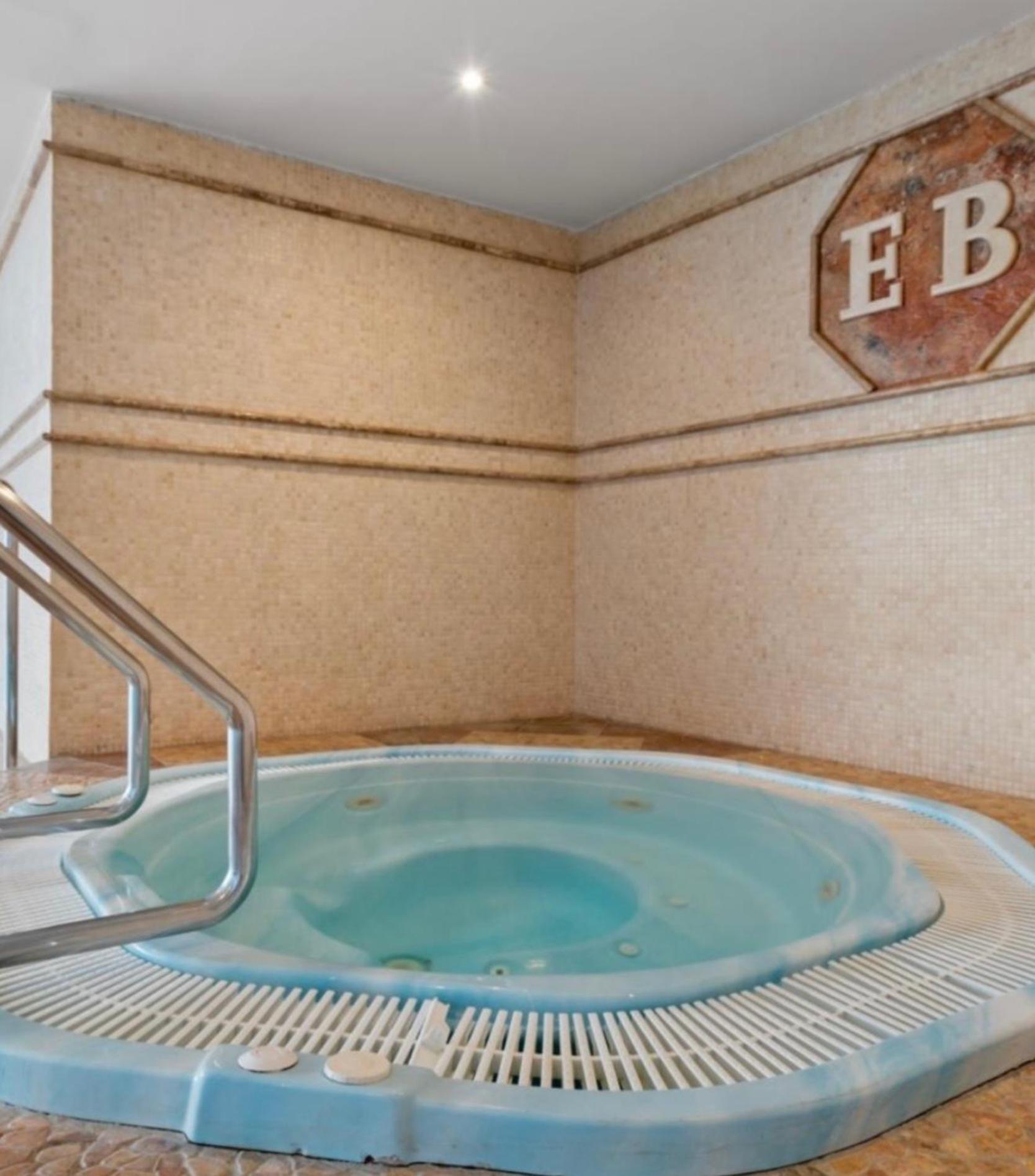 El Embrujo De Banus Es Lujo, Tranquilidad Y Prestigio En Marbella Apartment Exterior photo